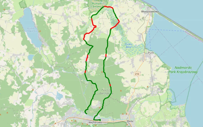 po lasach